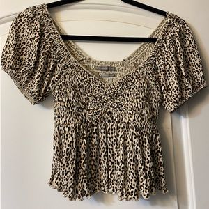 urban outfitters cheetah print top size small
